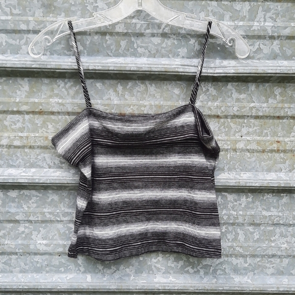 VINTAGE B&W Striped Speghetti Strap Crop Top - Picture 13 of 13